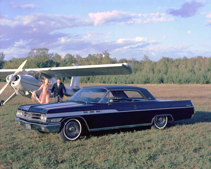  Buick Wildcat 2-Door Hardtop 1963 года  (фото 1 из 1)